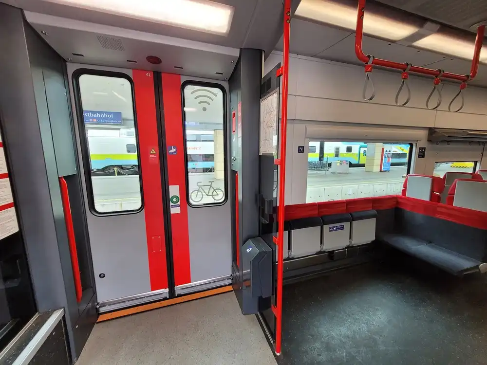 Bicycle space at the entrance of a Desiro ML train