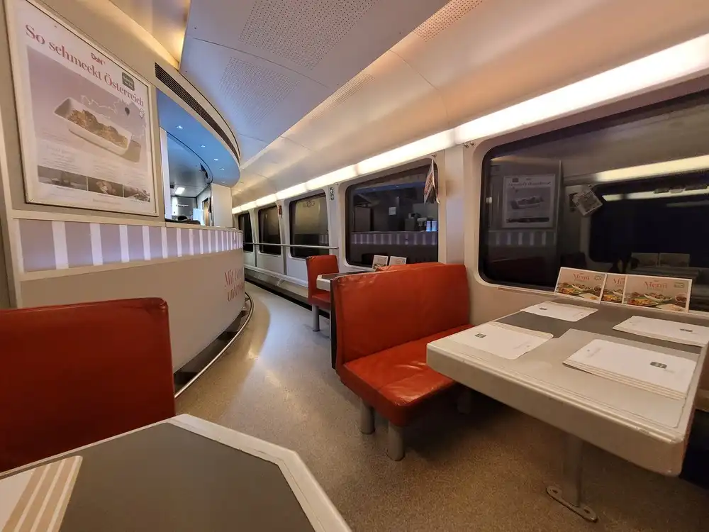 Restaurant in a Railjet train