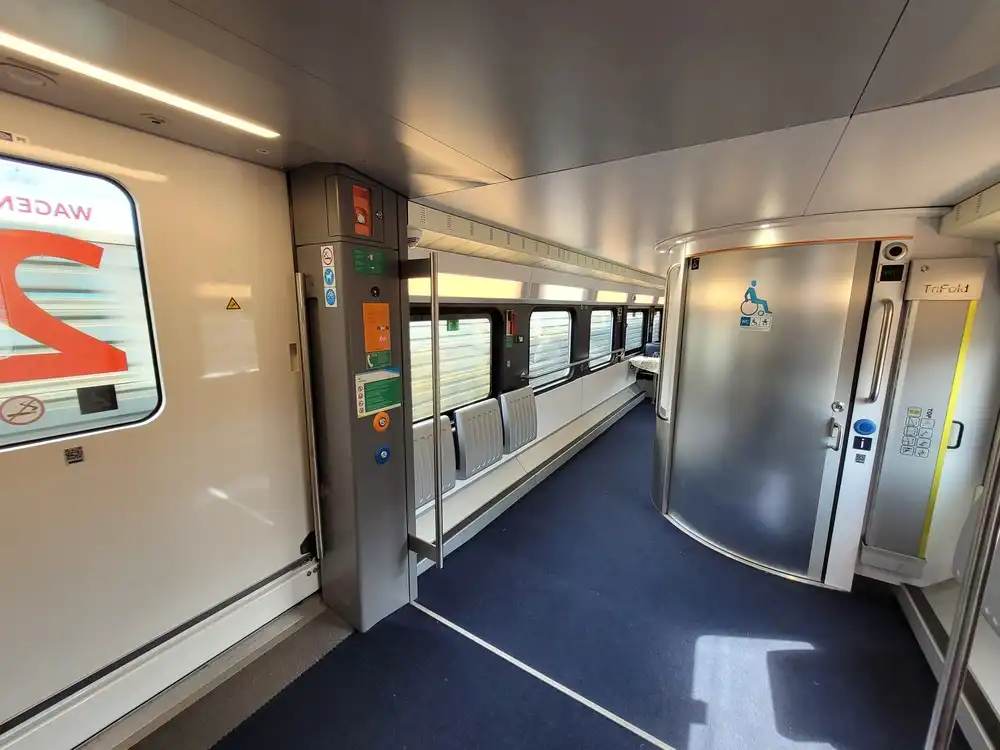 Wheelchair-accessible bathroom in a WESTBahn train