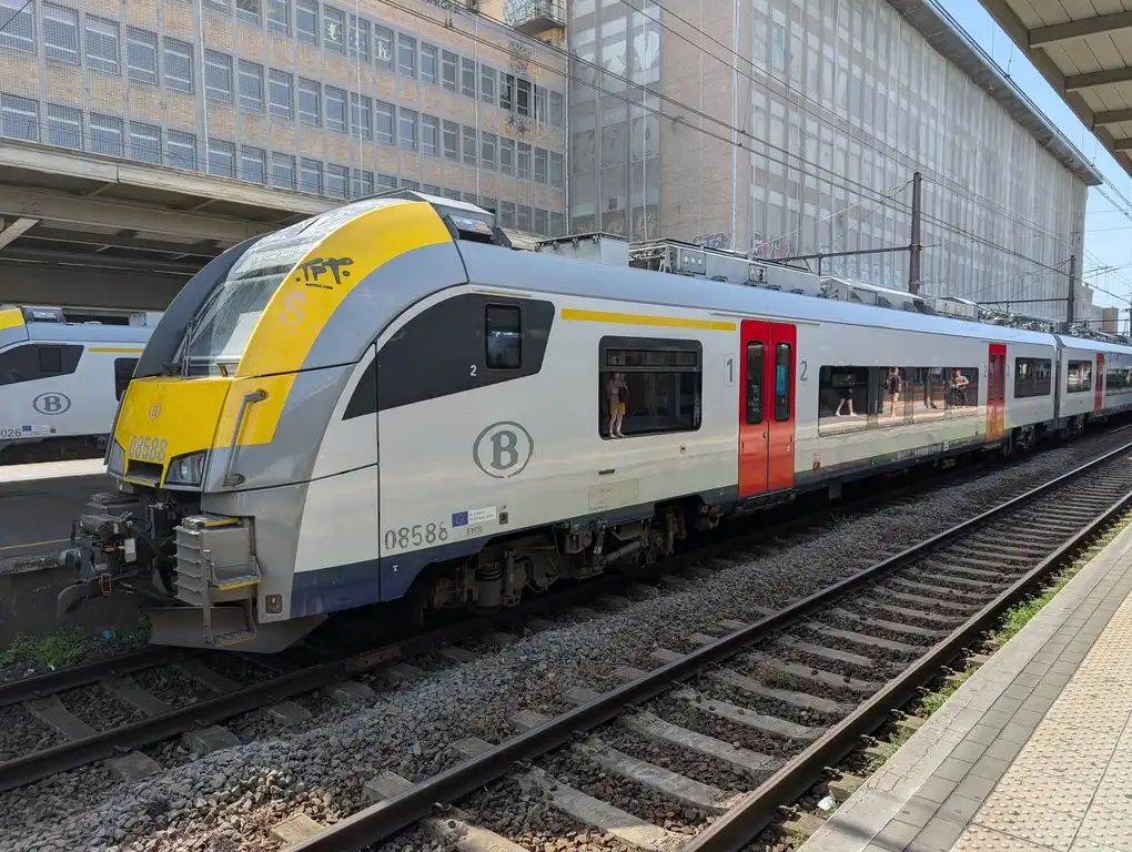 Desiro train on a platform