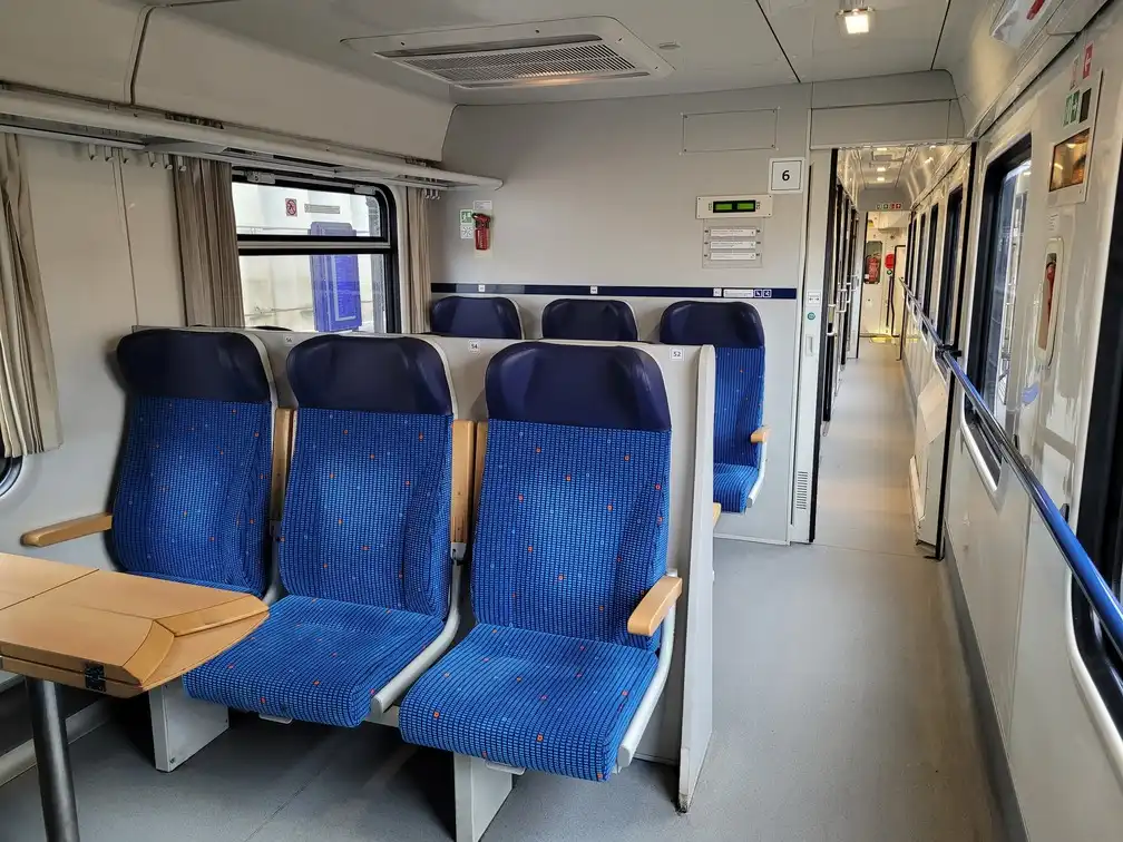 Semi-open compartments in an intercity train