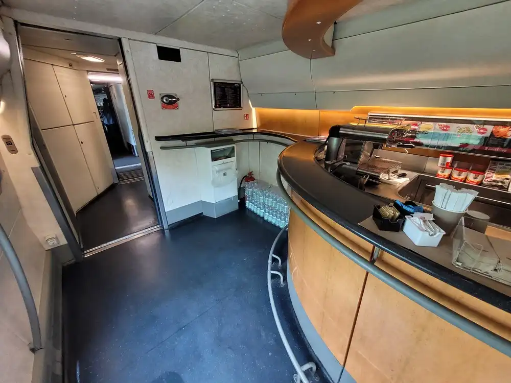 Restaurant in an ETR 460 train
