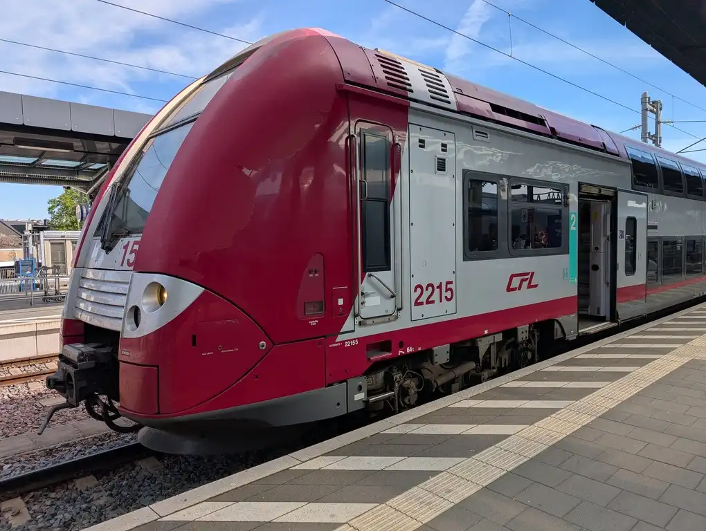 Coradia Duplex train on a platform