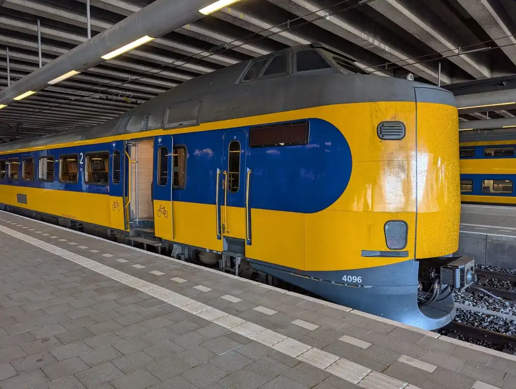 ICM train on a platform