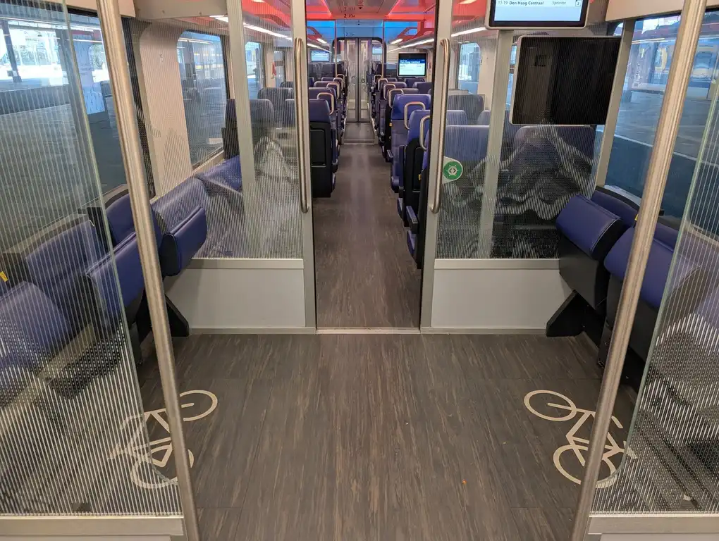 Bicycle space in an ICNG train