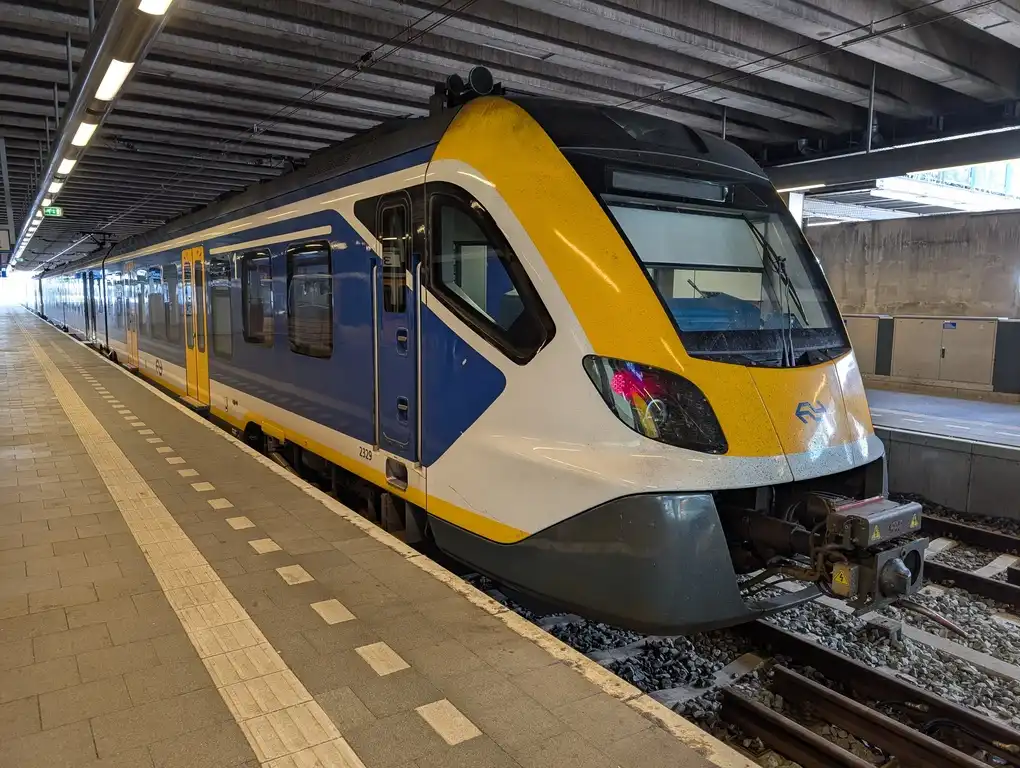 Sprinter-NG train on a platform
