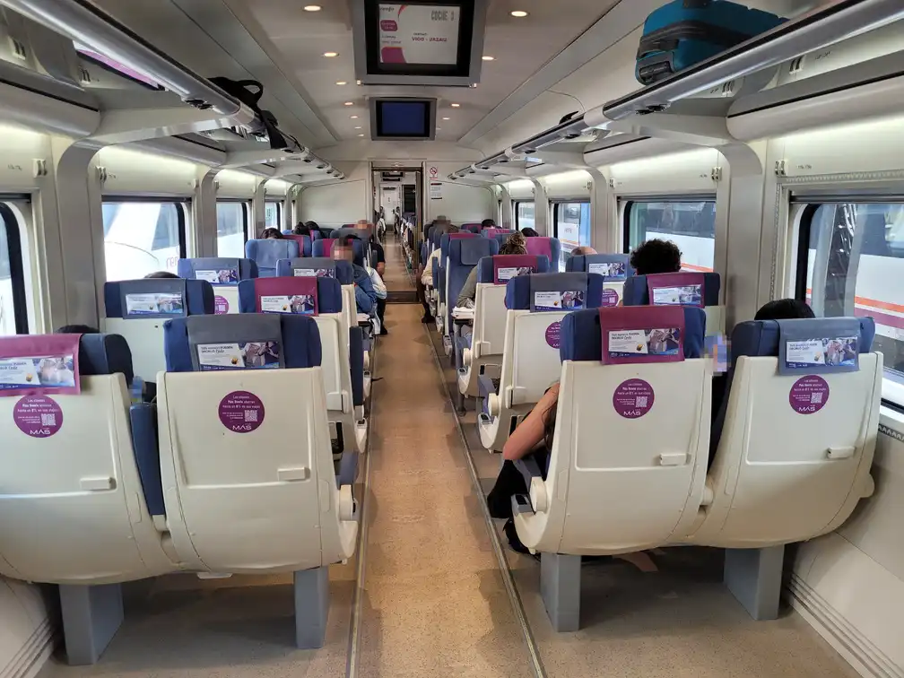 Second-class seats in a Renfe series 121